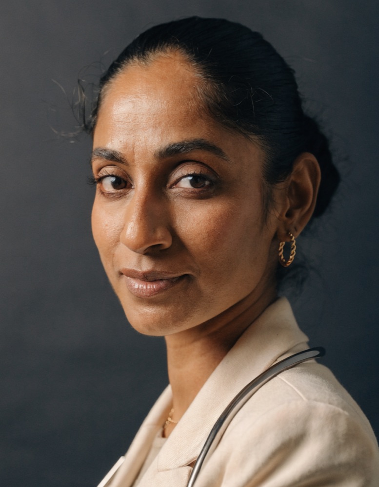 Dr. Sara Khan